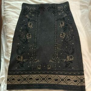 Max Studio pull on knit skirt.SizeXS